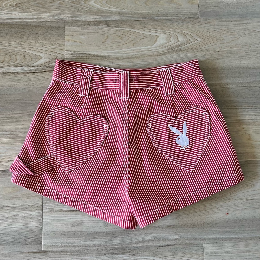 Playboy🐇 Heart pocket striped shorts❤️